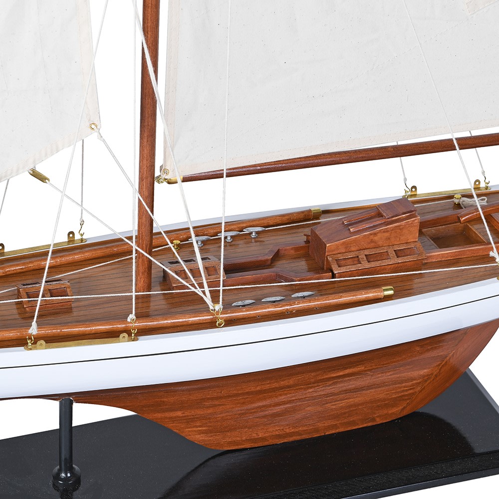 Model Sail Yacht (Collection only)