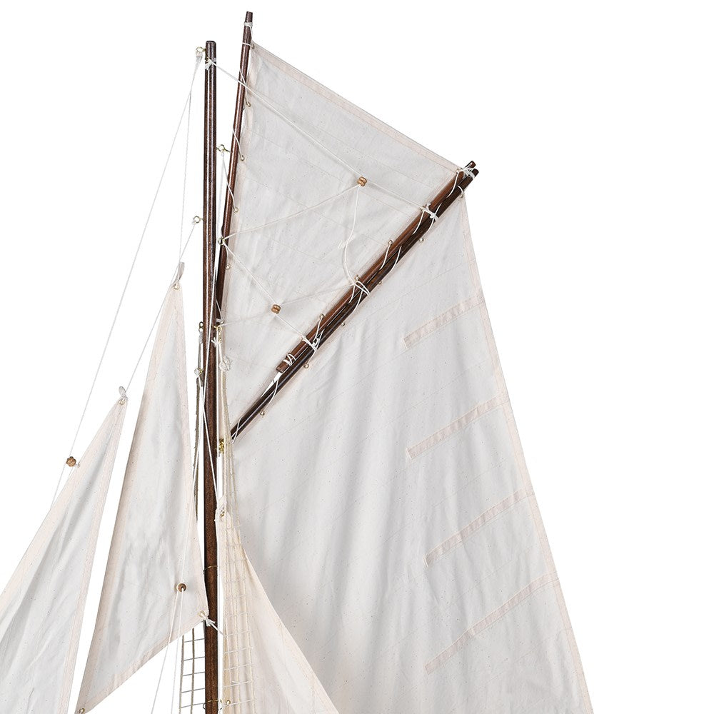 White Sail Yacht (Collection only)