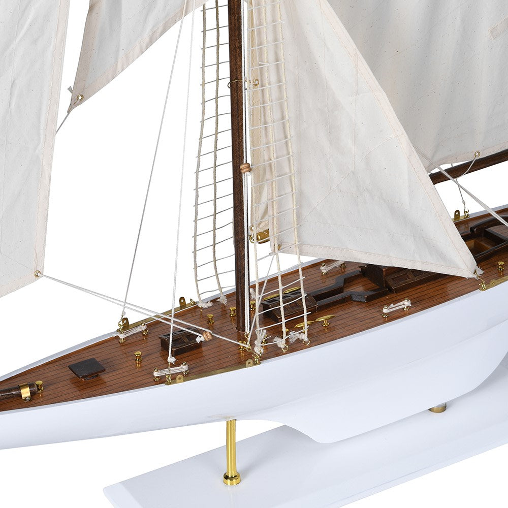 White Sail Yacht (Collection only)