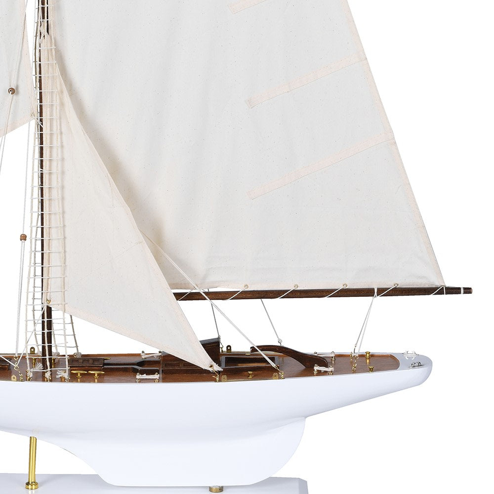 White Sail Yacht (Collection only)