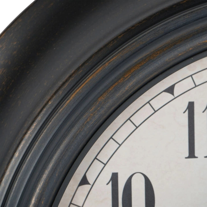 
                      
                         Metal Wall Clock with Temperature and Humidity
                      
                    