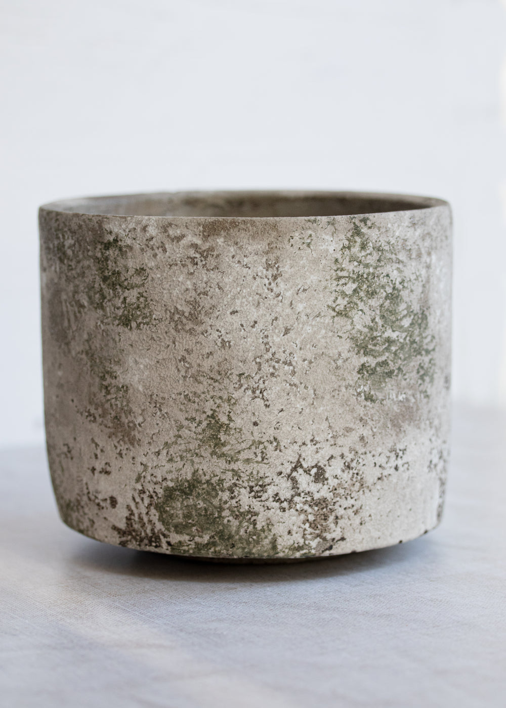 Levät Cement Pot