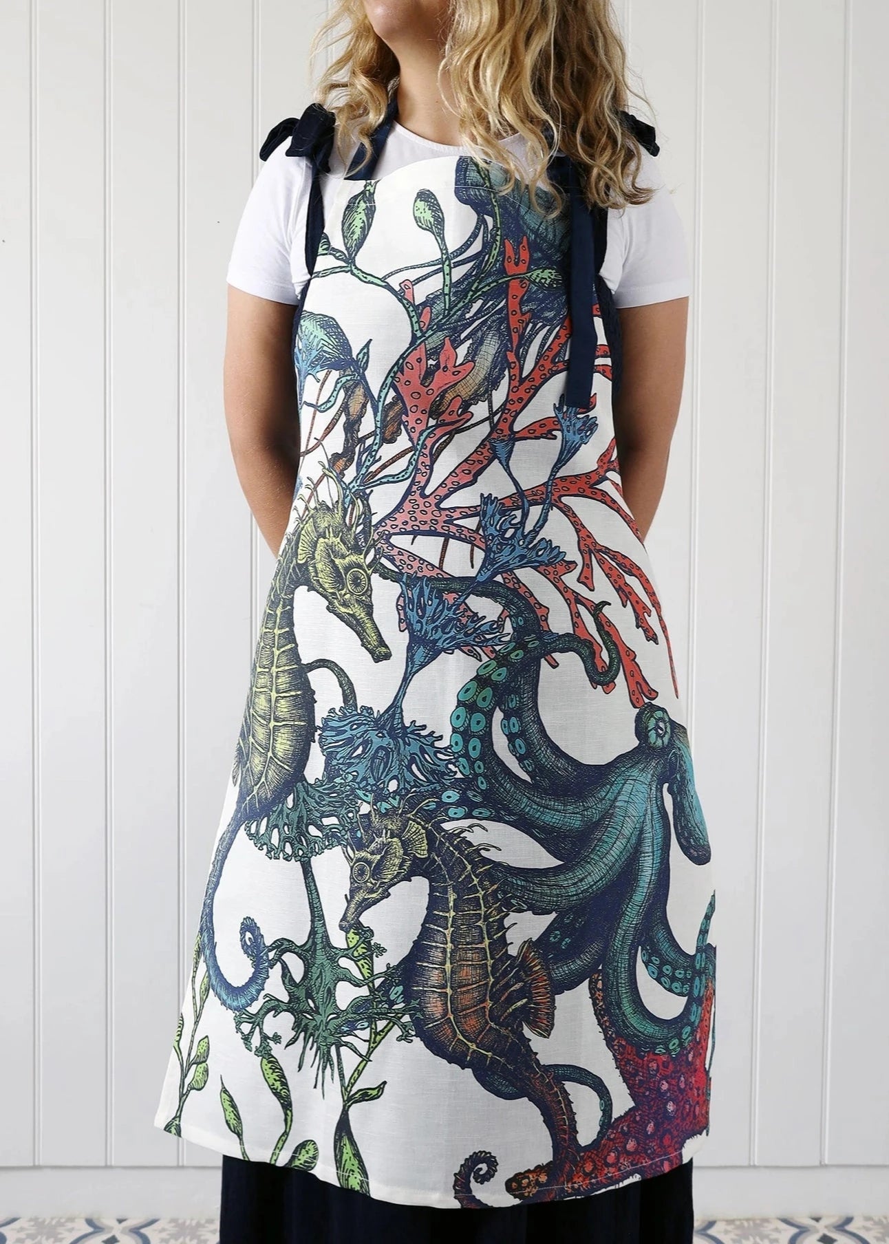 Cream Cornwall Reef Design Apron