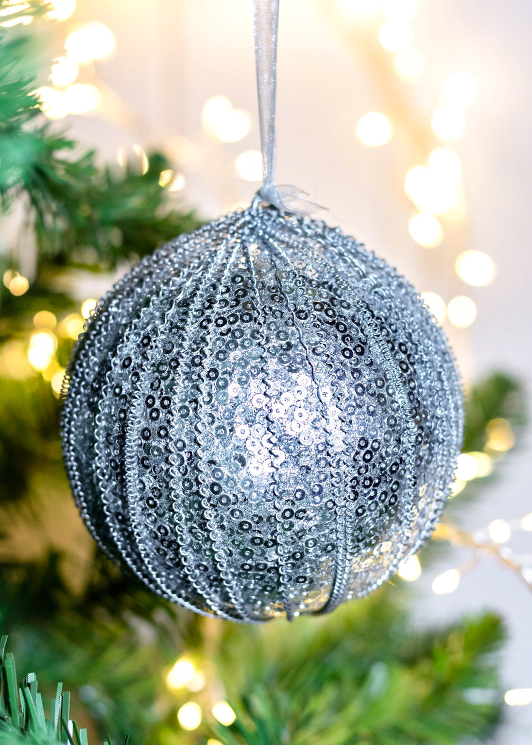 Load image into Gallery viewer, Silver Sequin &amp;amp; Bead Bauble
